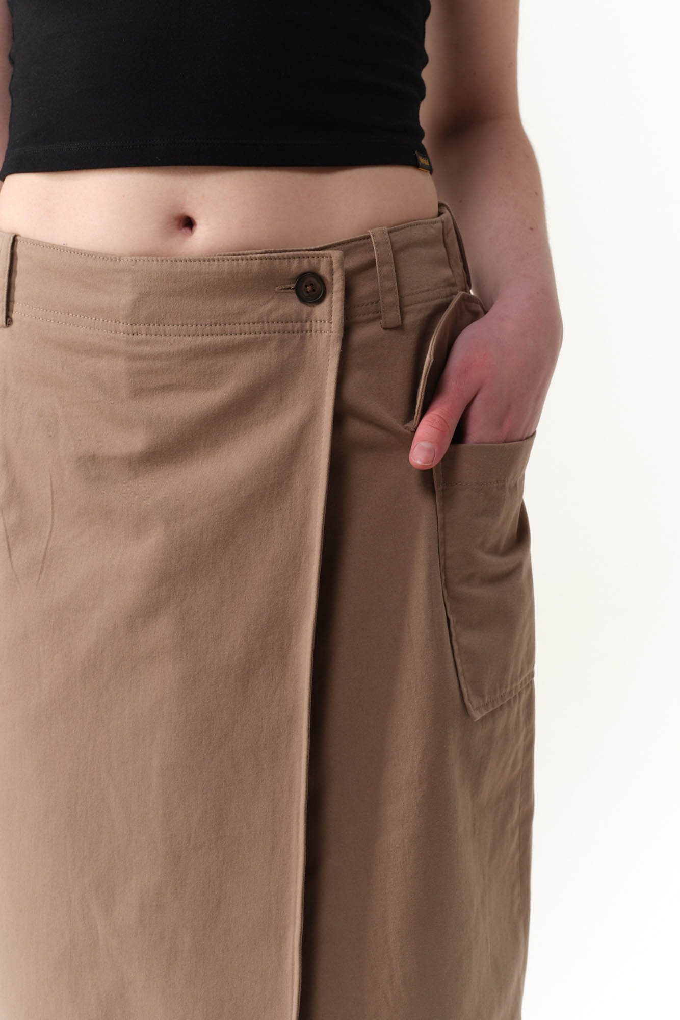 DS2682005-51 - FALDA MUKAI